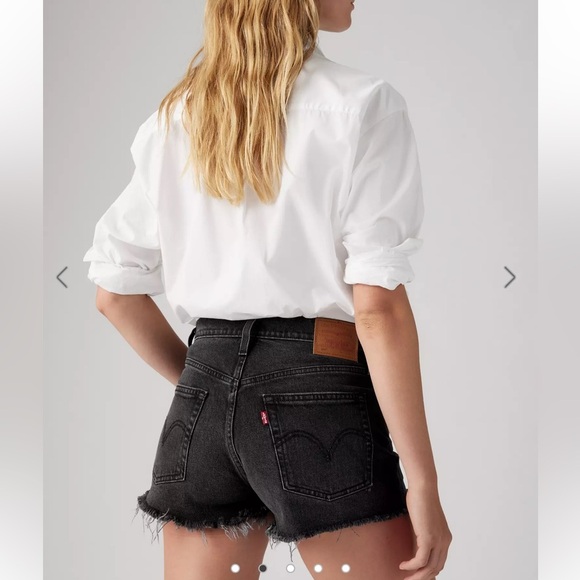 Levi's 501 Original Fit High-Waisted Black Jean Shorts Distressed - Picture 2 of 12